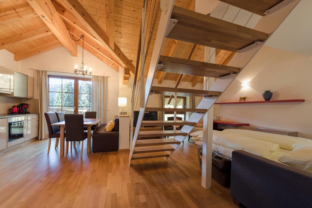 Aigenberg Appartements Flachau Ruang foto